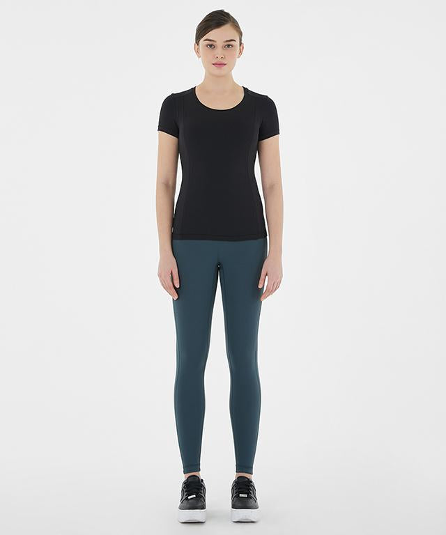 Slender Line Top